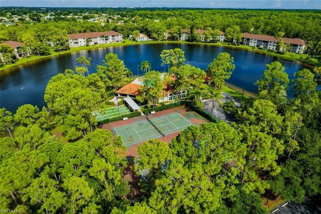 5708 Deauville CIR J305, Naples, FL 34112
