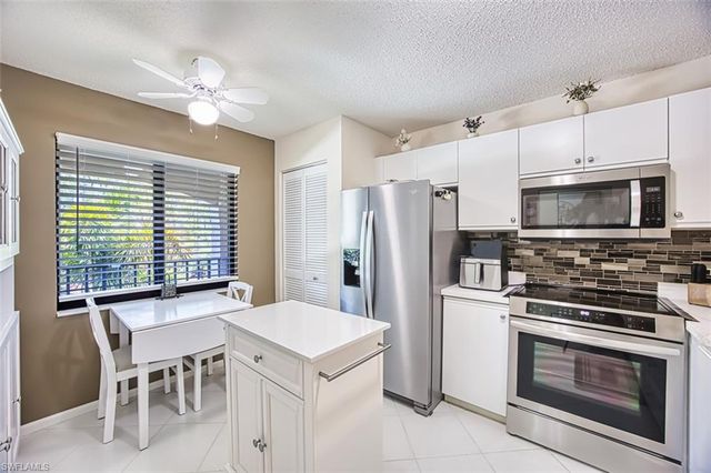 5708 Deauville CIR J305, Naples, FL 34112