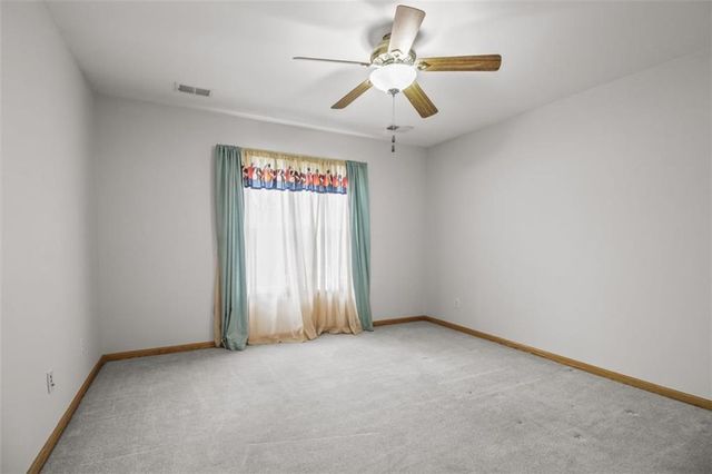 18607 S Askew Avenue, Belton, MO 64012