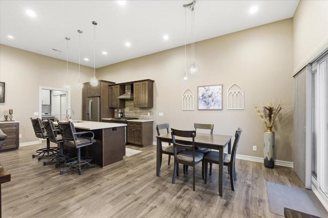 5248 CARRIAGE Road, Council Bluffs, IA 51501