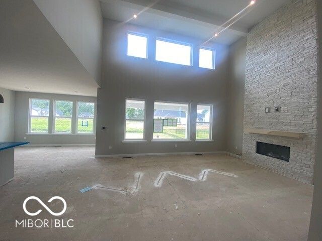 6608 Dogwood Drive, Mccordsville, IN 46055