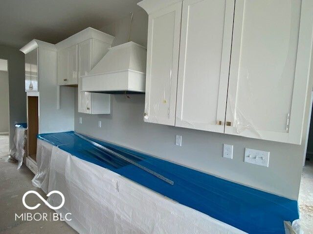 6608 Dogwood Drive, Mccordsville, IN 46055