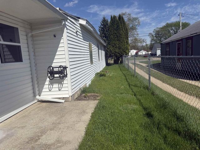 2114 S Park Avenue, Beloit, WI 53511