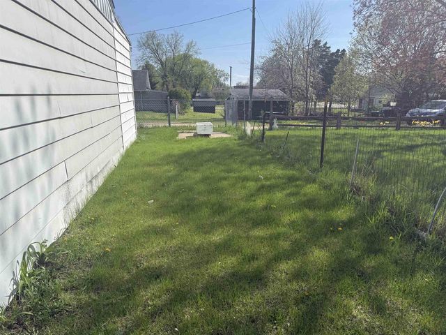 2114 S Park Avenue, Beloit, WI 53511