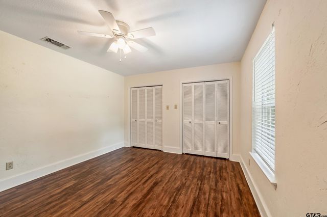 960 Greenbriar Trail, Holly Lake Ranch, TX 75765