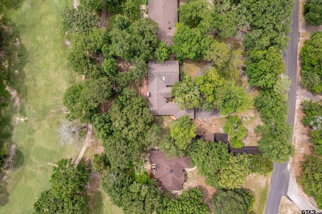960 Greenbriar Trail, Holly Lake Ranch, TX 75765