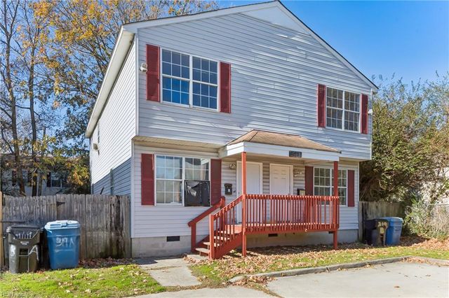 319 Roselynn LN, Virginia Beach, VA 23454