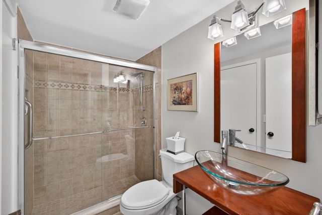 14 SE Turtle Creek Drive Unit B, Jupiter, FL 33469