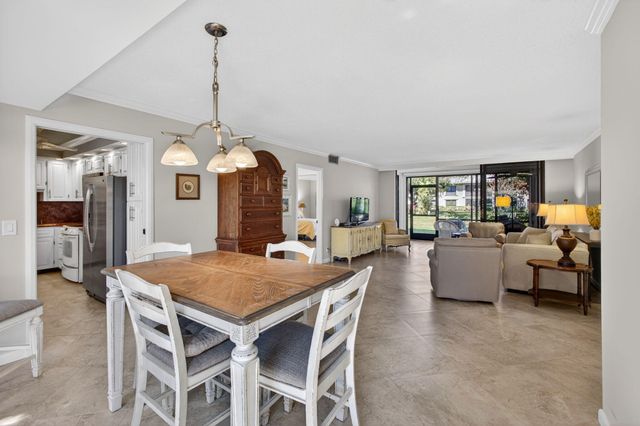 14 SE Turtle Creek Drive Unit B, Jupiter, FL 33469