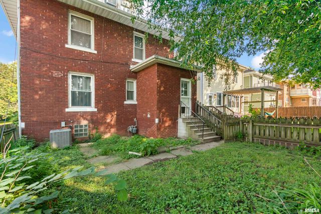 1027 N INSTITUTE Place, Peoria, IL 61606