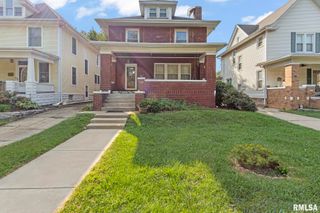 1027 N INSTITUTE Place, Peoria, IL 61606