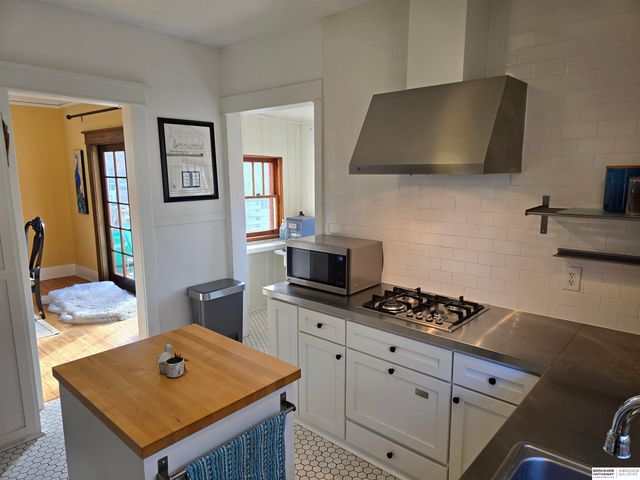 1943 Sewell Street, Lincoln, NE 68502