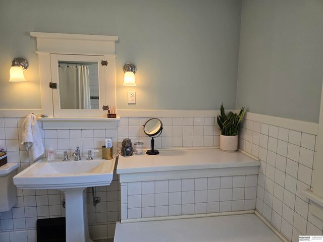 1943 Sewell Street, Lincoln, NE 68502