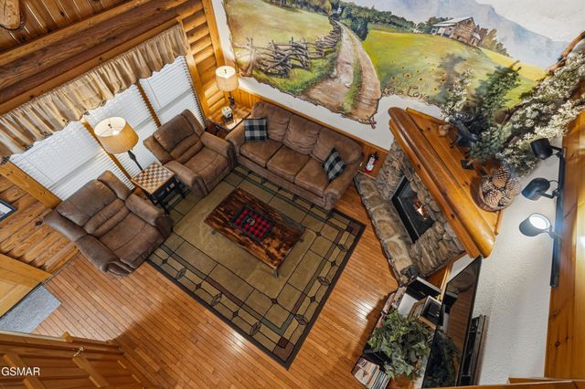 757 Golf View Boulevard, Pigeon Forge, TN 37863