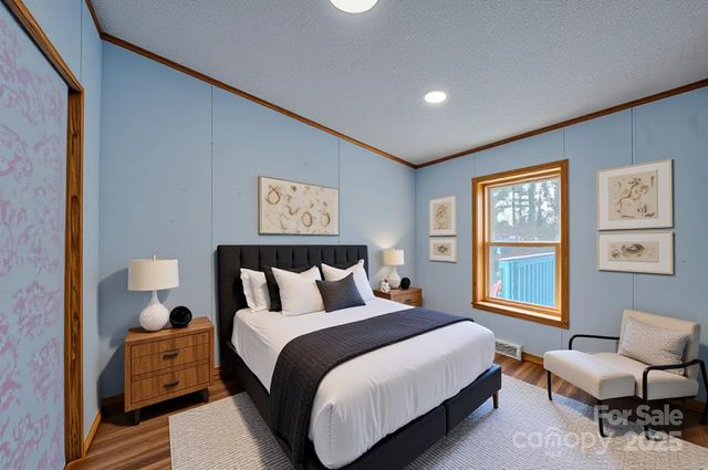 319 Sunrise Ridge Drive 19, Hendersonville, NC 28792