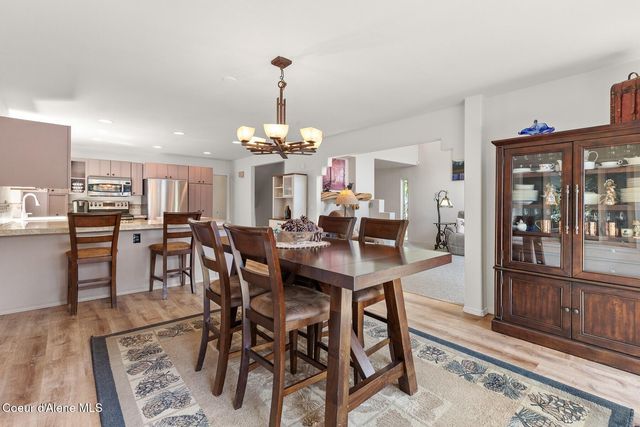 15796 N Shenandoah DR, Hayden, ID 83835