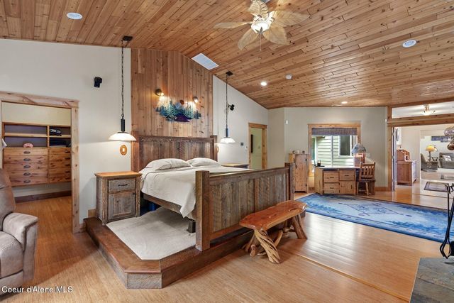 15796 N Shenandoah DR, Hayden, ID 83835