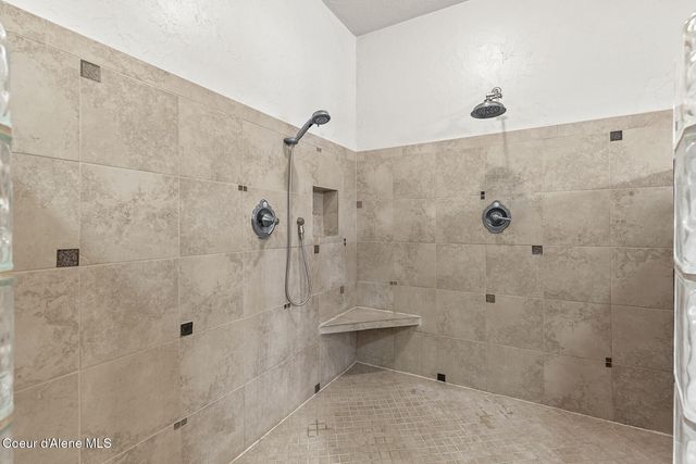 15796 N Shenandoah DR, Hayden, ID 83835