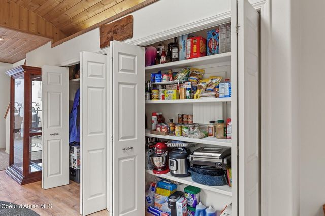 15796 N Shenandoah DR, Hayden, ID 83835