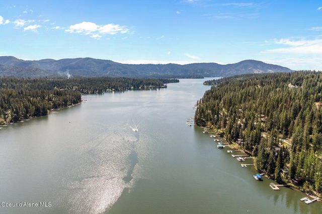 15796 N Shenandoah DR, Hayden, ID 83835