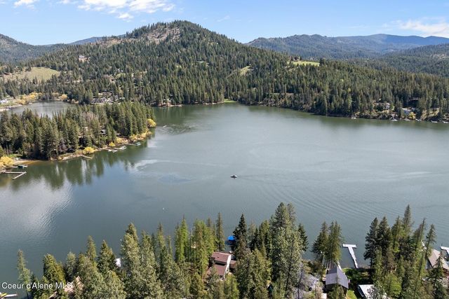15796 N Shenandoah DR, Hayden, ID 83835