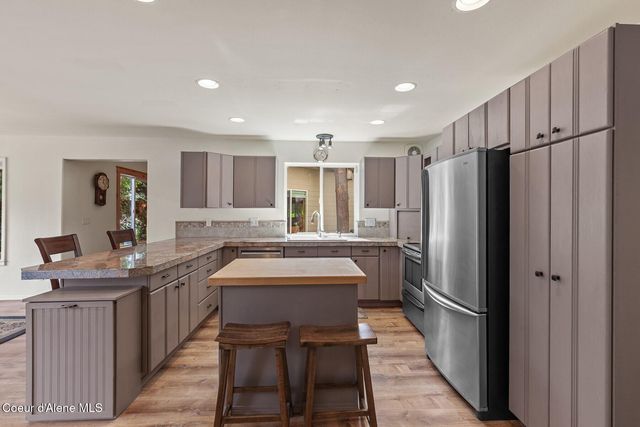 15796 N Shenandoah DR, Hayden, ID 83835