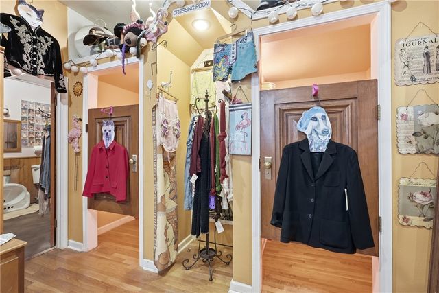 84 Spring Street, Eureka Springs, AR 72632