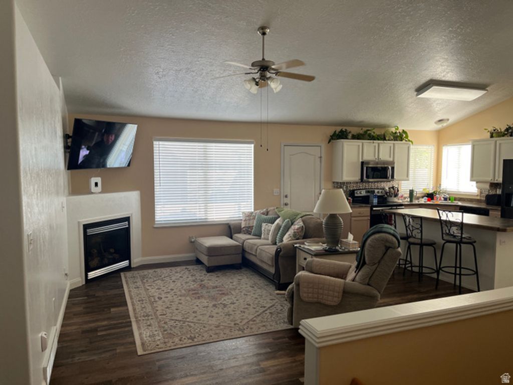 3784 S PARKER DR, Riverdale, UT 84405 — photo 5