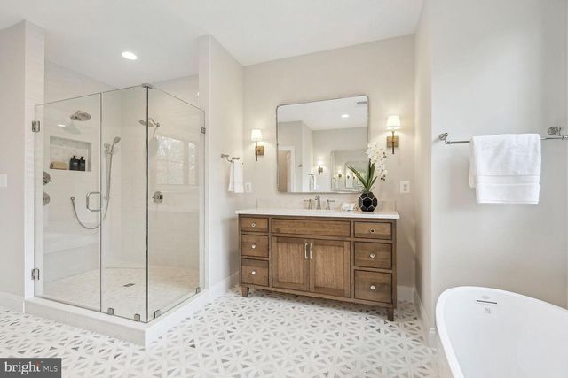 439 LEWIS ST NW, Vienna, VA 22180