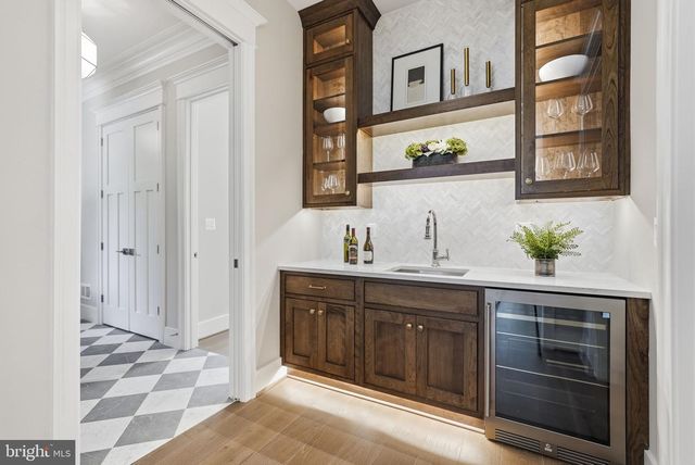 439 LEWIS ST NW, Vienna, VA 22180