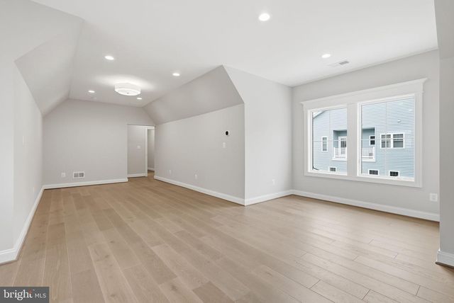 439 LEWIS ST NW, Vienna, VA 22180