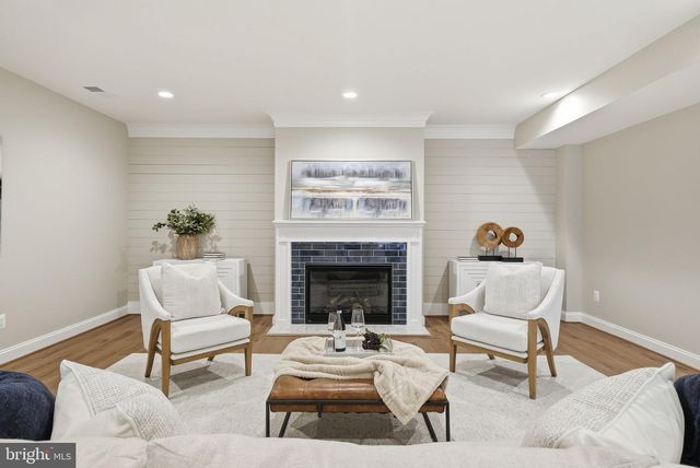 439 LEWIS ST NW, Vienna, VA 22180