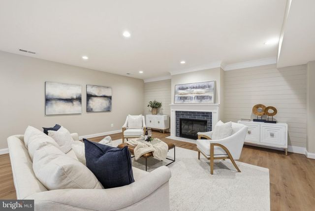 439 LEWIS ST NW, Vienna, VA 22180