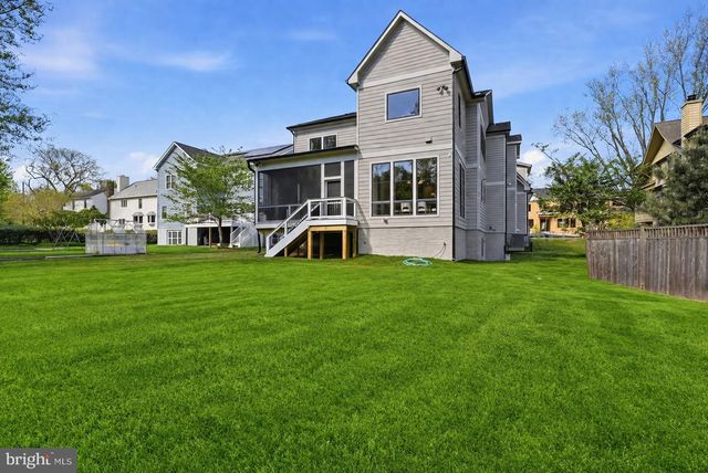 439 LEWIS ST NW, Vienna, VA 22180