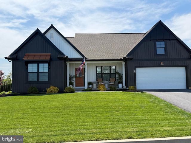 129 PRINCETON PLACE, Lebanon, PA 17042