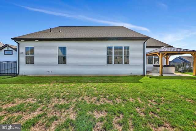129 PRINCETON PLACE, Lebanon, PA 17042