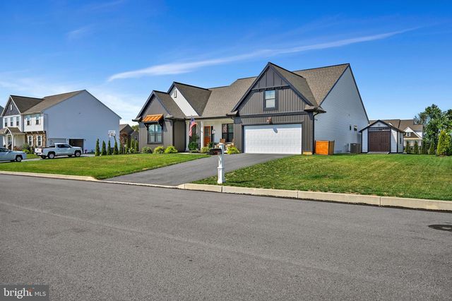 129 PRINCETON PLACE, Lebanon, PA 17042