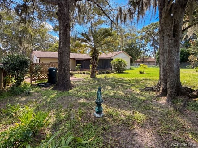 620 Whitney Avenue, Inverness, FL 34452