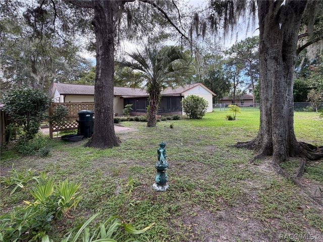 620 Whitney Avenue, Inverness, FL 34452
