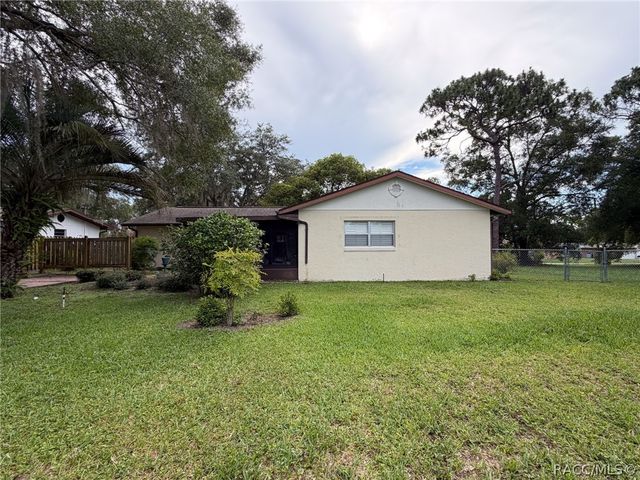 620 Whitney Avenue, Inverness, FL 34452