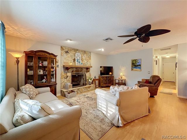 620 Whitney Avenue, Inverness, FL 34452