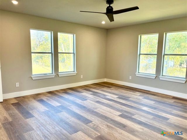 1902 N Fannin Avenue, Cameron, TX 76520