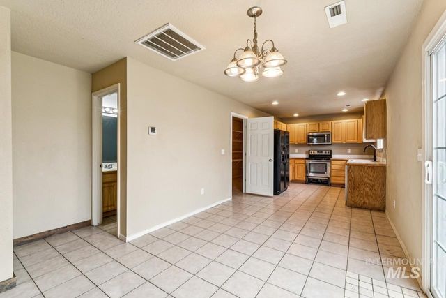 118 Parkland Way, Caldwell, ID 83605