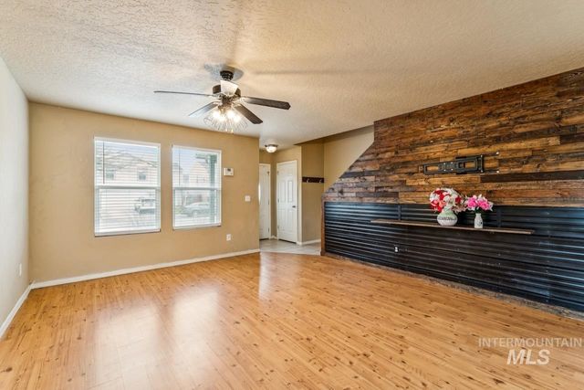 118 Parkland Way, Caldwell, ID 83605