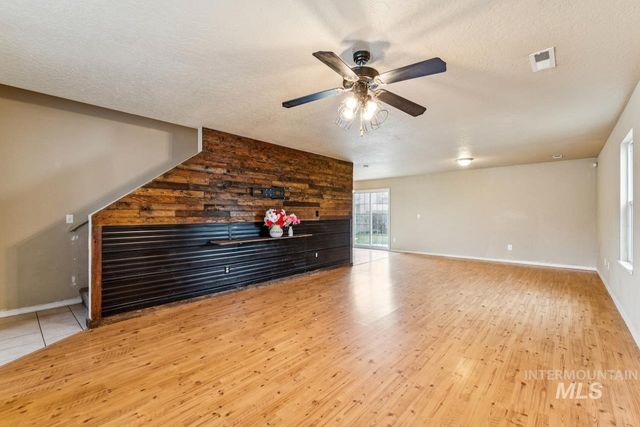 118 Parkland Way, Caldwell, ID 83605