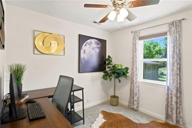 8411 W 86th Terrace, Overland Park, KS 66212