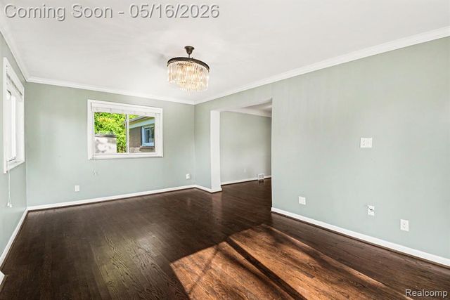 16965 Reedmere Avenue, Beverly Hills, MI 48025