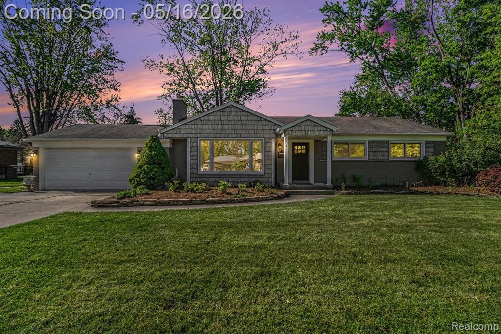 16965 Reedmere Avenue, Beverly Hills, MI 48025