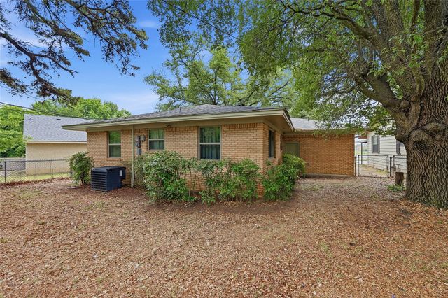 707 W Brock Street, Denison, TX 75020