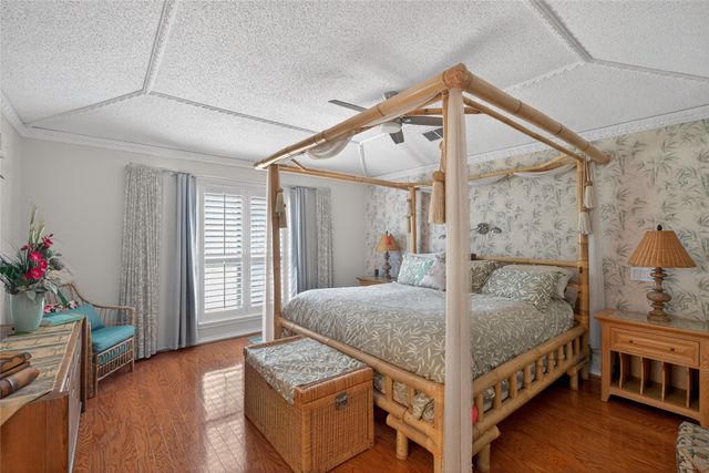 10128 Cimmaron Trail, Dallas, TX 75243